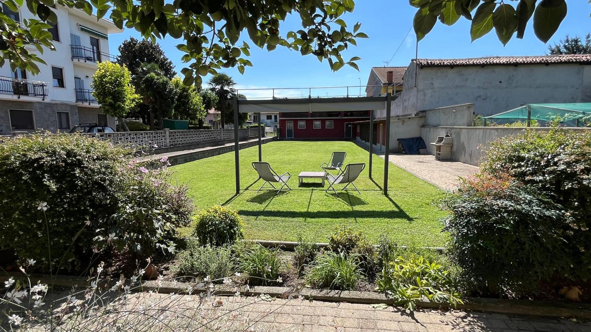 A Due Passi Dal Lago Montalto Dora 外观 照片
